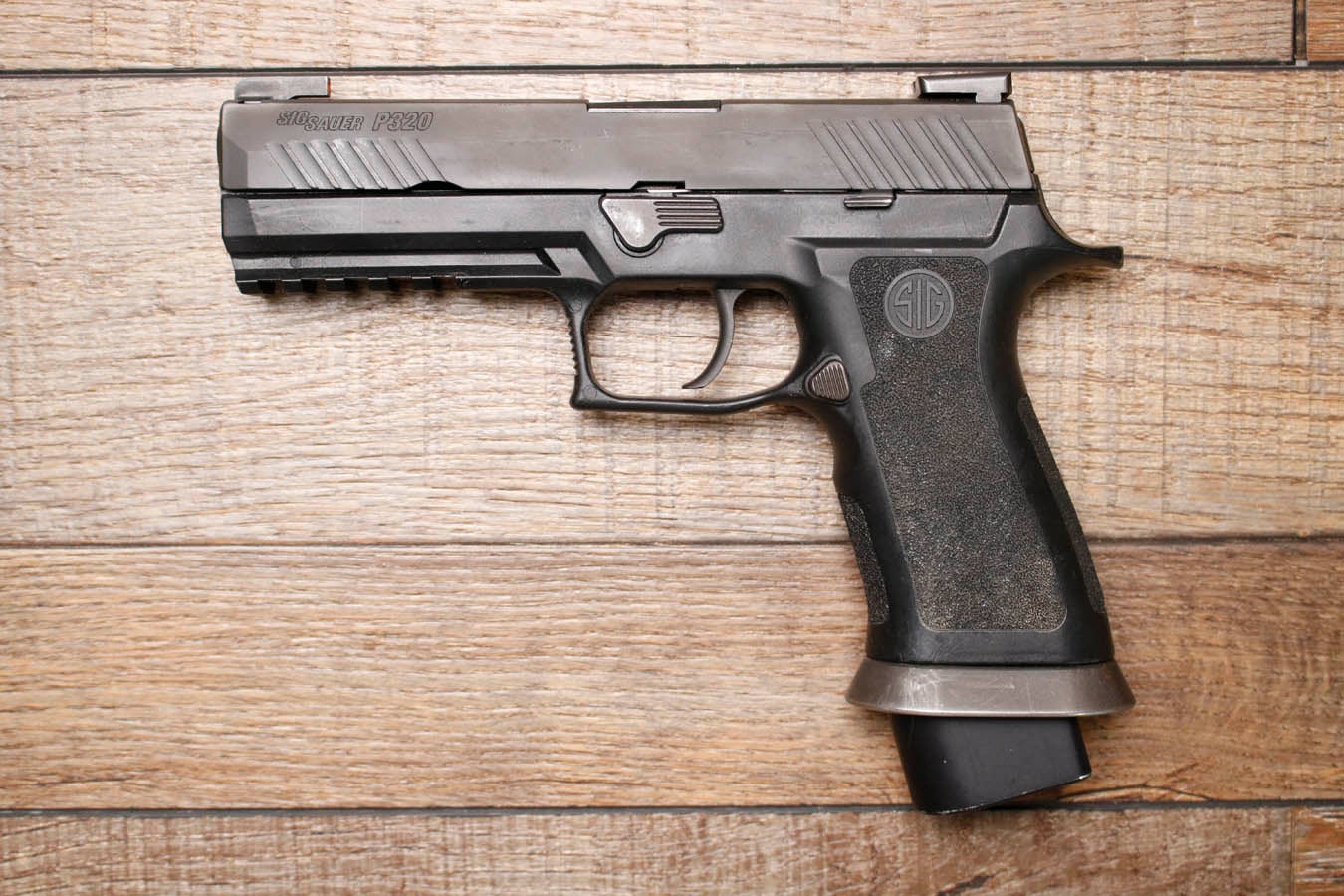 SIG SAUER P320 XFull 40 S&W Police Trade-In Pistol