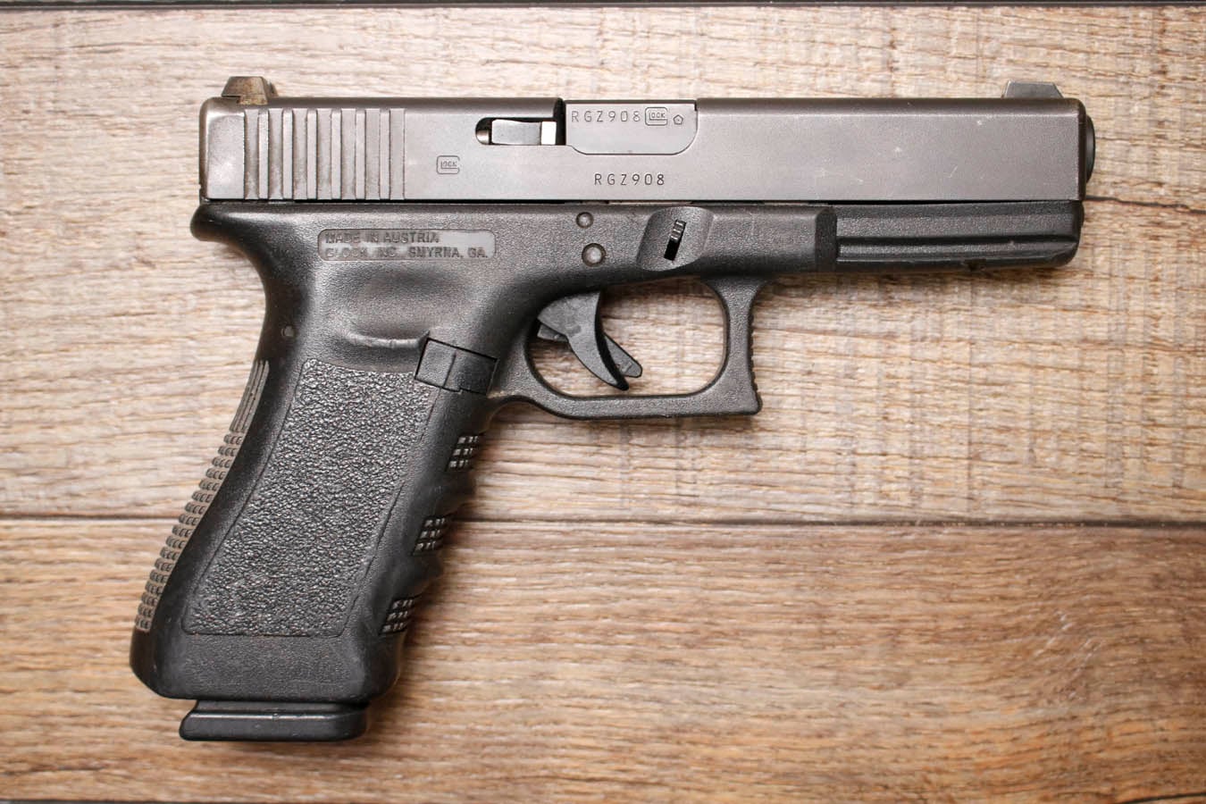 GLOCK 22 Gen 3 40 S&W Police Trade-In Pistol