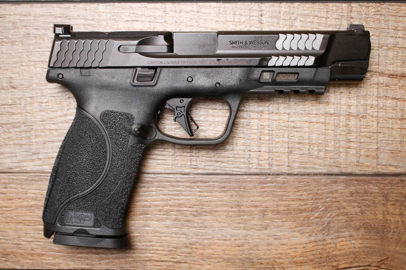 SMITH AND WESSON M&P9 M2.0 9mm Optic Ready Police Trade-in Pistol with Three Mags and Night Sights (New in Box)