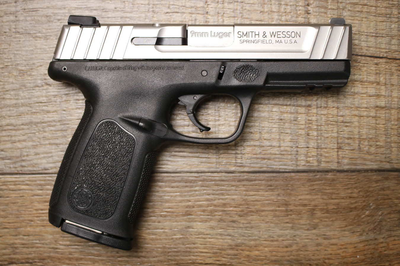 SMITH AND WESSON SD9VE 9mm Police Trade-In Pistol