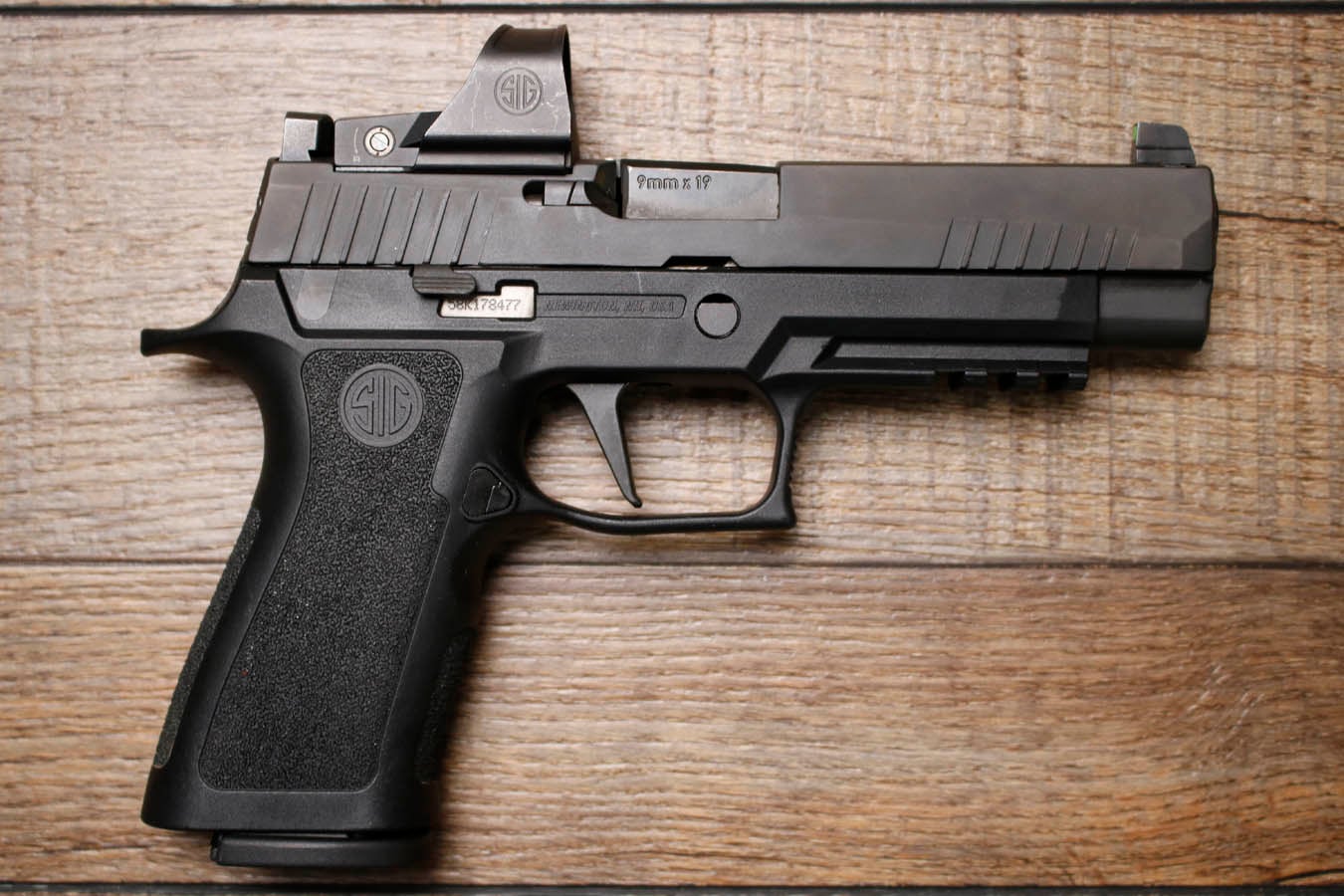 SIG SAUER P320 9mm Police Trade-In Pistol with Romeo 1 Pro Red Dot