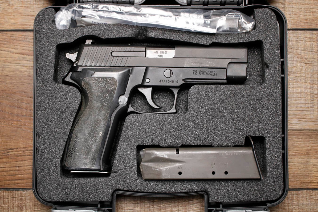 SIG SAUER P226 40 S&W DA/SA Police Trade-in Pistol with Rail, Original Box and Two Magazines