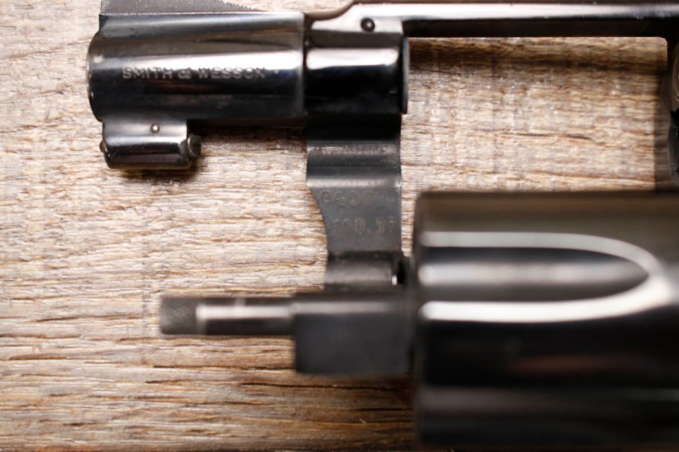 SMITH AND WESSON Model 37 Chiefs Special Airweight .38 Special Police Trade-in Revolver with Pachmayr Grips