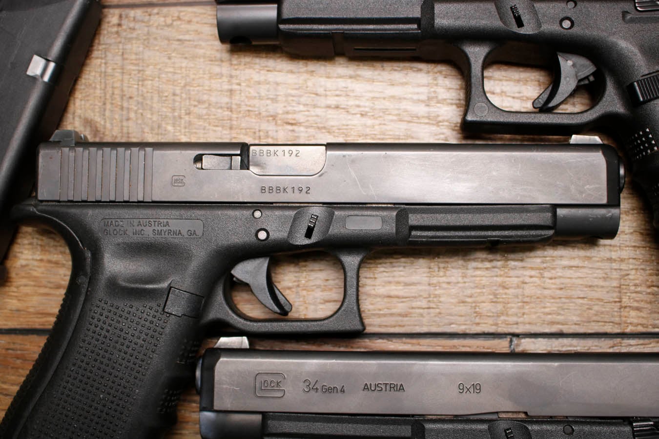 GLOCK 34 Gen4 9mm Police Trade-In Pistol with Night Sights (Good Condition)