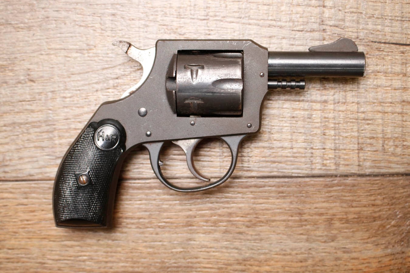 H AND R 622 22 LR Police Trade-In Revolver