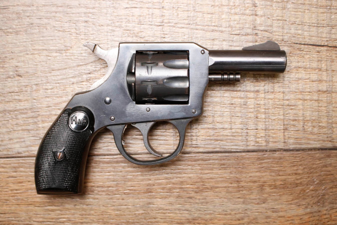 H AND R 900 22LR Police Trade-In Revolver