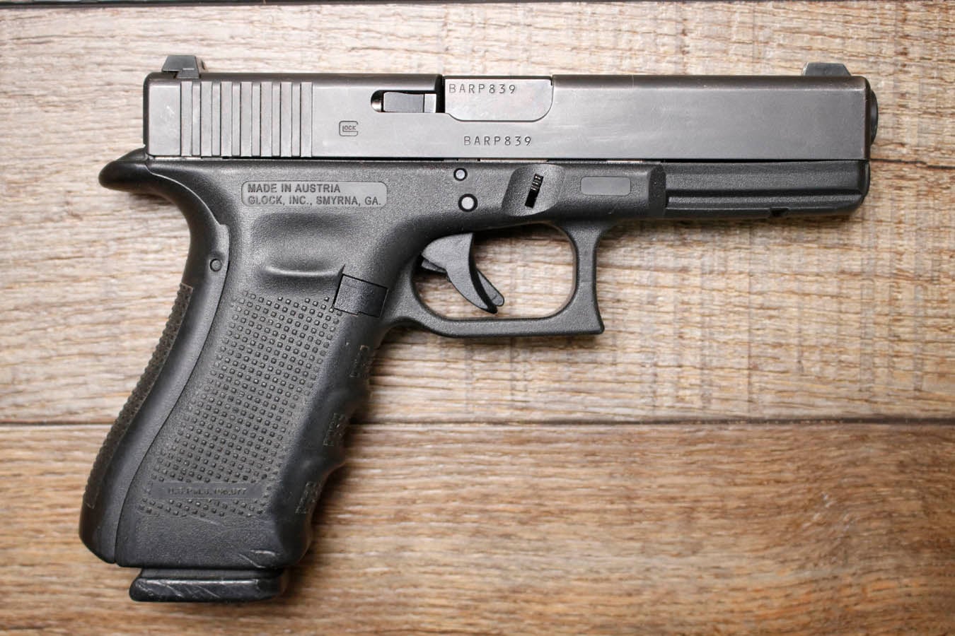 GLOCK 22 Gen 4 40 S&W Police Trade-In Pistol (Good Condition)