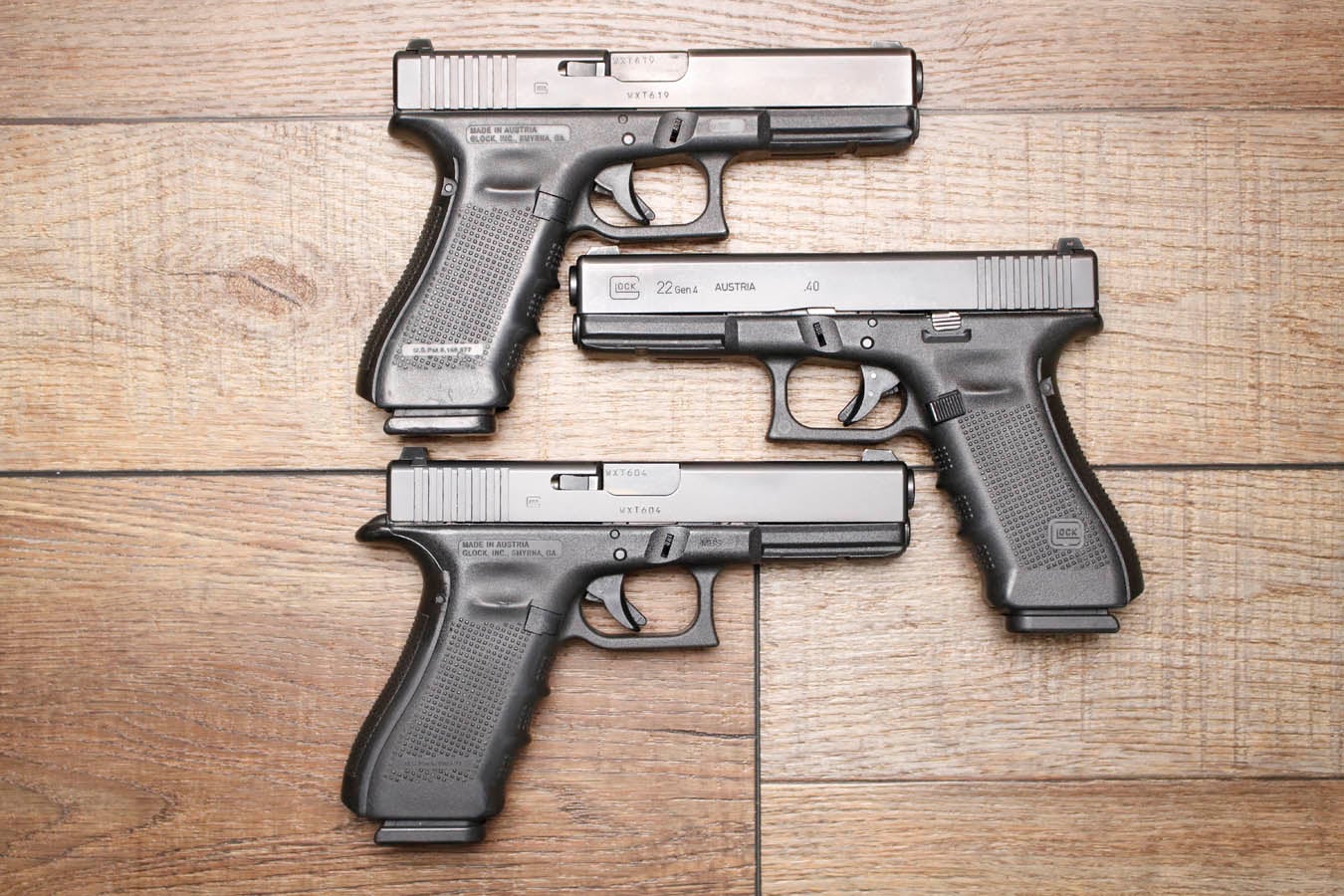 GLOCK 22 Gen4 40 S&W Police Trade-in Pistol with Night Sights (Good Condition)