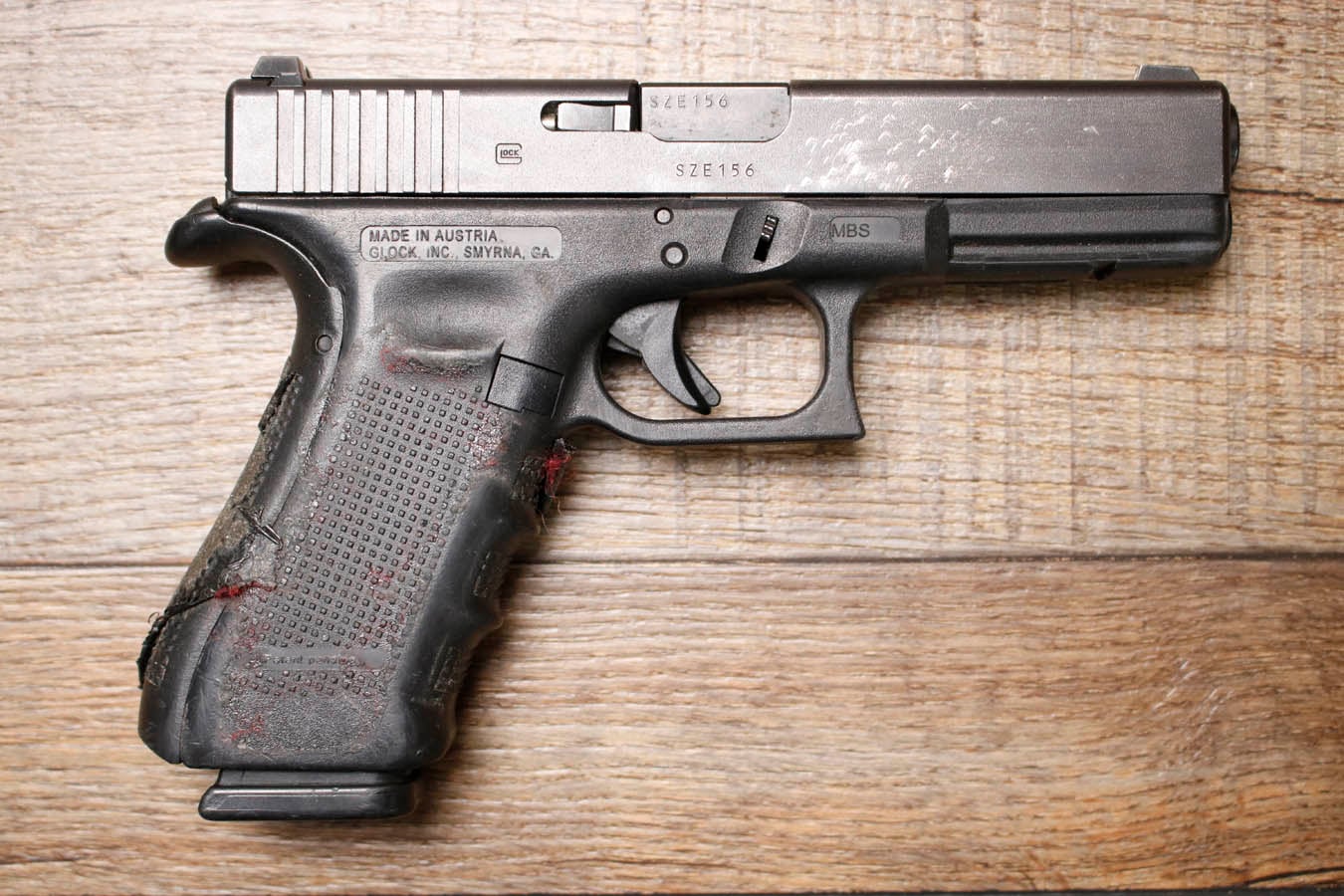 GLOCK 22 Gen 4 40 S&W Police Trade-In Pistol with Stippling (Fair Condition)