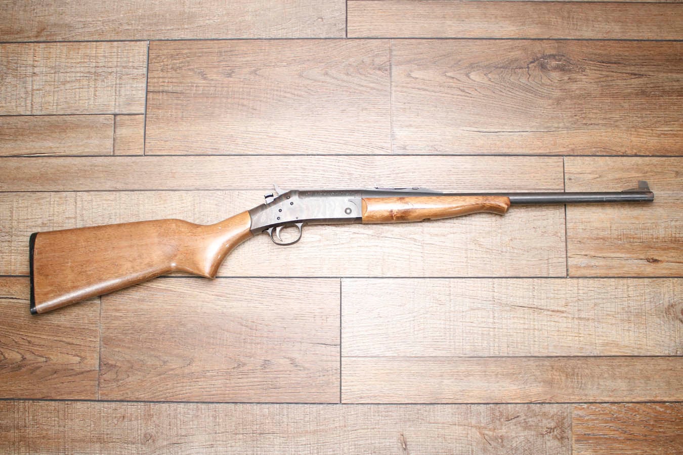 NEW ENGLAND FIREARMS Versa-Pack 22LR Police Trade-In Rifle