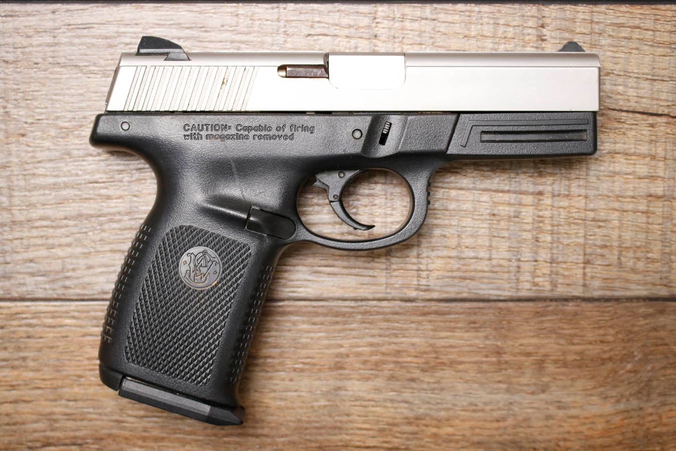 SMITH AND WESSON SW9VE 9mm Police Trade-In Pistol
