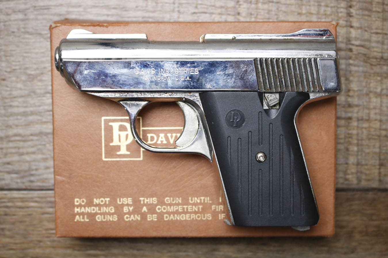 DAVIS P-380 380ACP Police Trade-In Pistol with Box