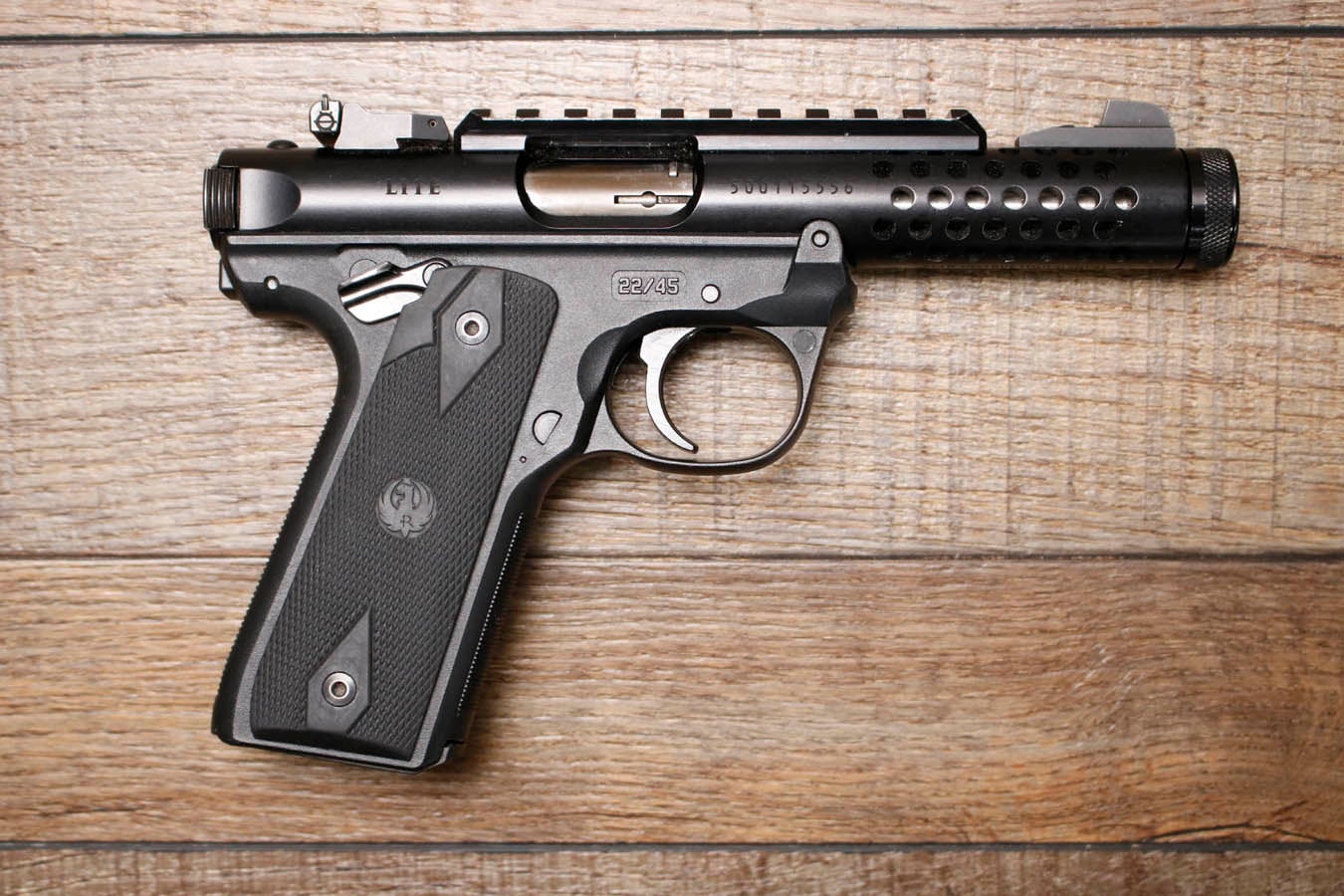 RUGER Mark IV 22/45 Lite .22 LR 4.4 Inch Threaded Barrel Used Pistol