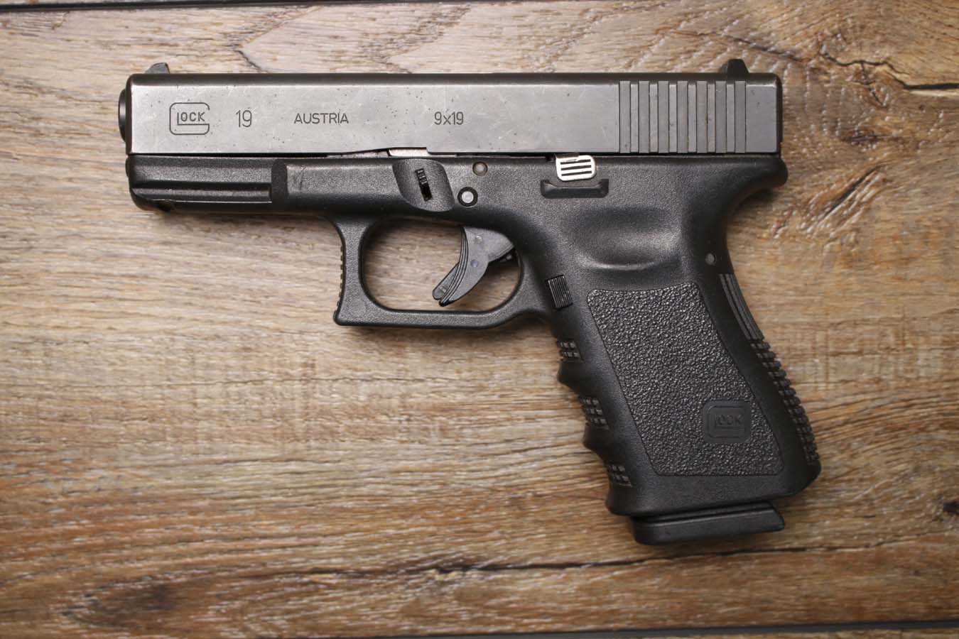 GLOCK 19 Gen3 9mm Police Trade-In Pistol