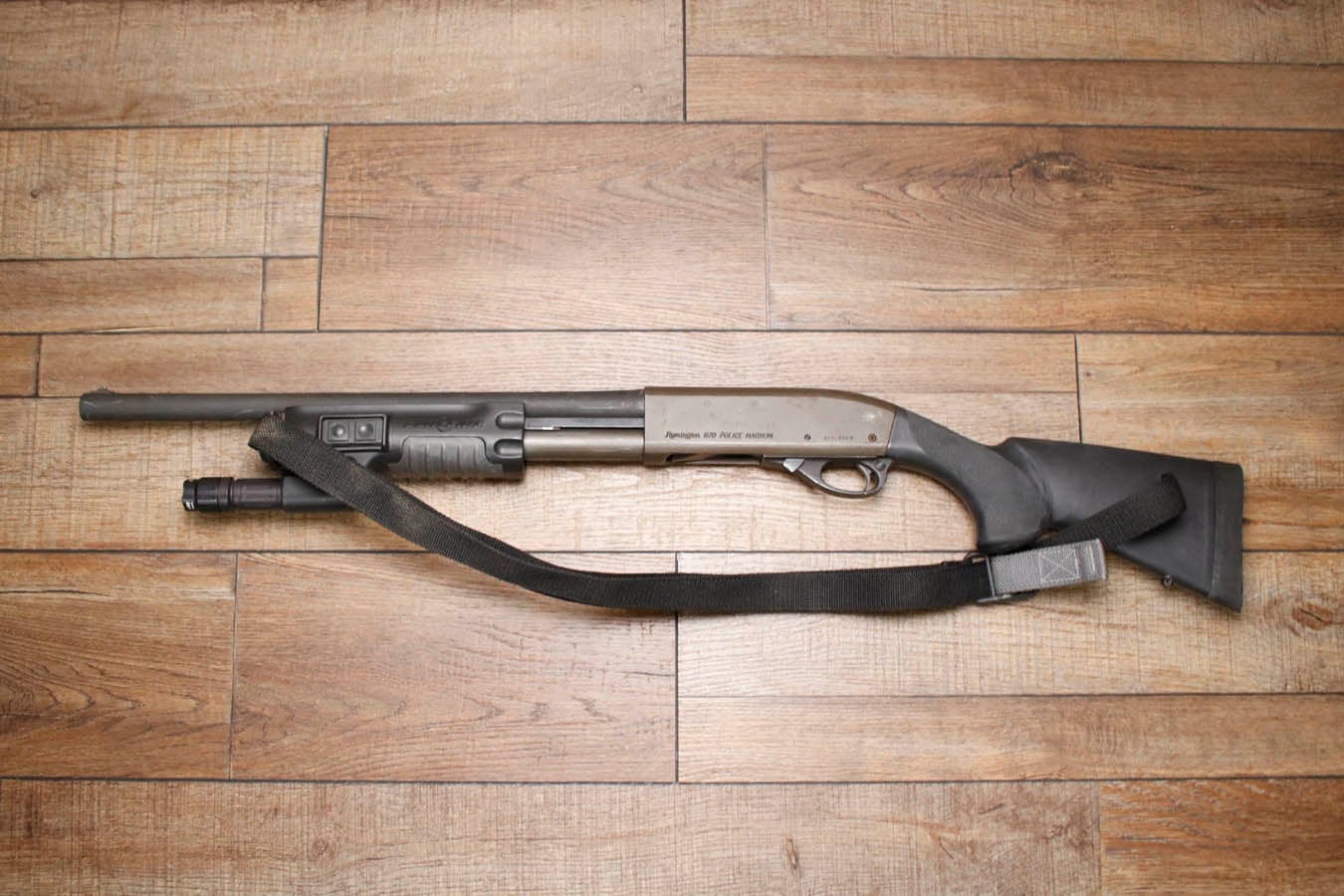 REMINGTON 870 Police Magnum 12GA Police Trade-In Shotgun with Flashlight Forend