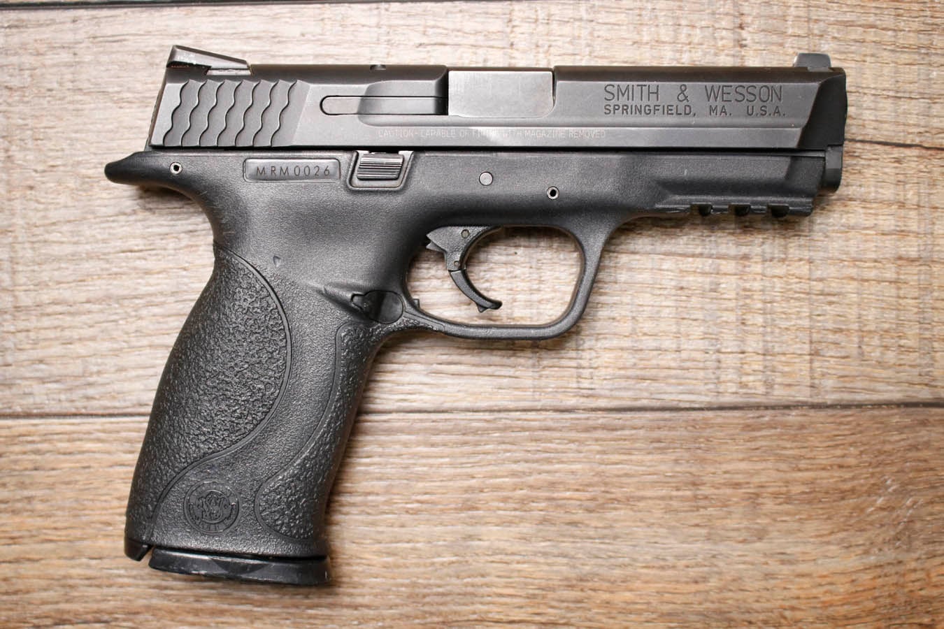 SMITH AND WESSON M&P40 40 S&W Police Trade-In Pistol