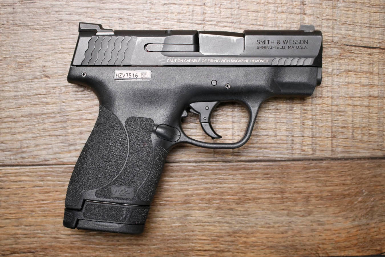 SMITH AND WESSON M&P40 Shield M2.0 40 S&W Police Trade-In Pistol (Very Good Condition)