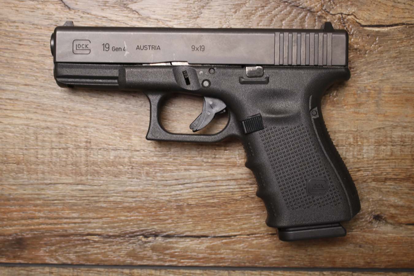 GLOCK 19 Gen 4 9mm Police Trade-In Pistol