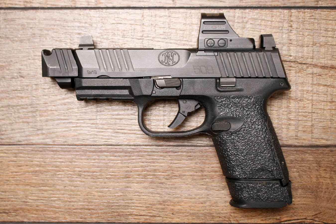FN 509 9mm Police Trade-In Pistol with Holosun Red Dot and Holster