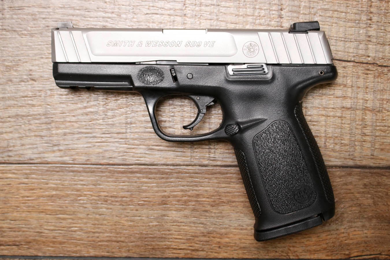 SMITH AND WESSON SD9VE 9mm Police Trade-In Pistol
