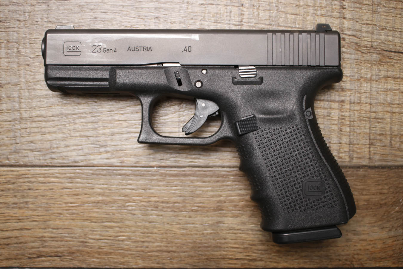 GLOCK 23 Gen 4 40 S&W Police Trade-In Pistol with Three Magazines