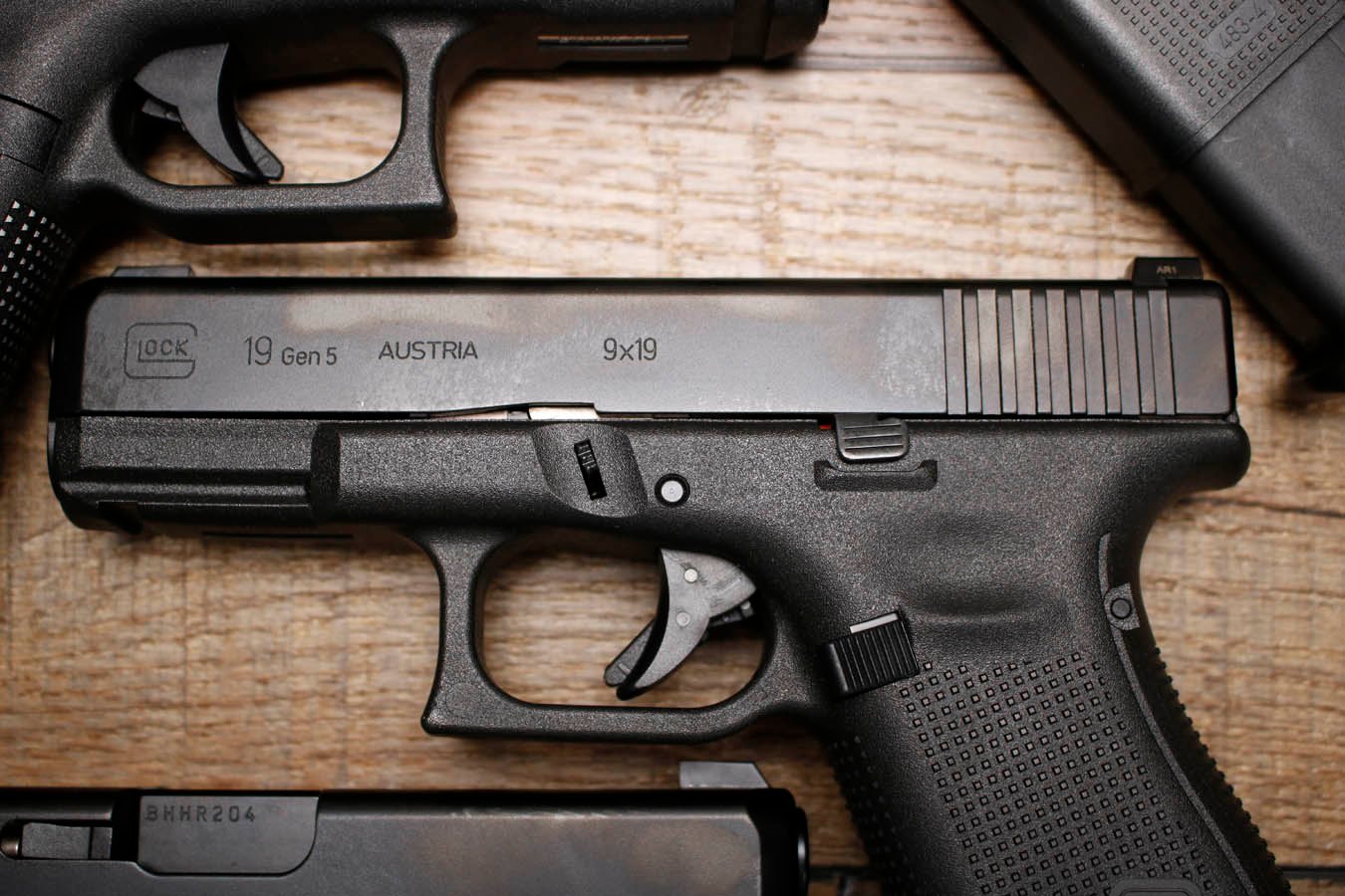 GLOCK 19 Gen 5 9mm Police Trade-In Pistols with Three Magazines