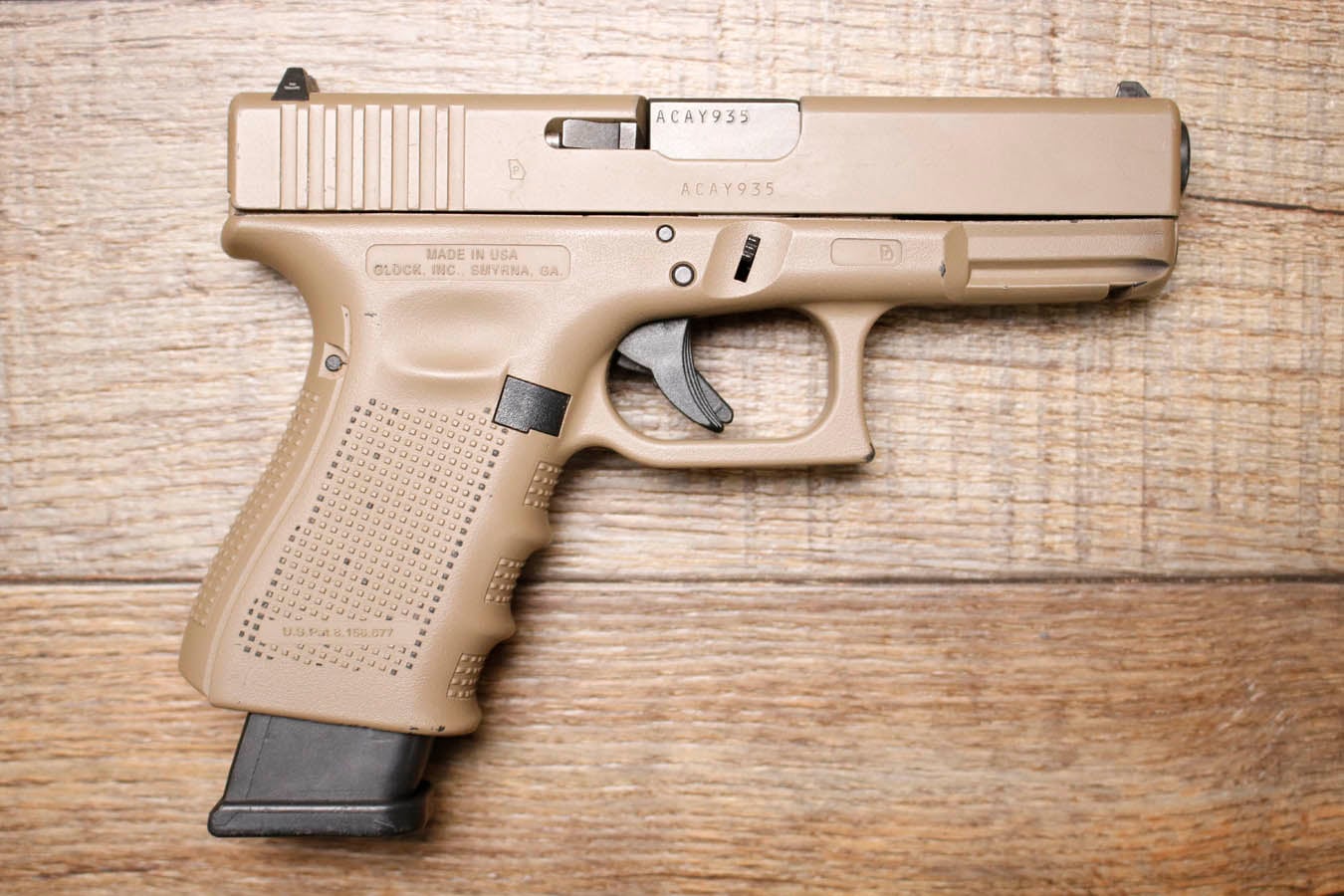 GLOCK 19 Gen 4 9mm Police Trade-In Pistol with FDE Finish