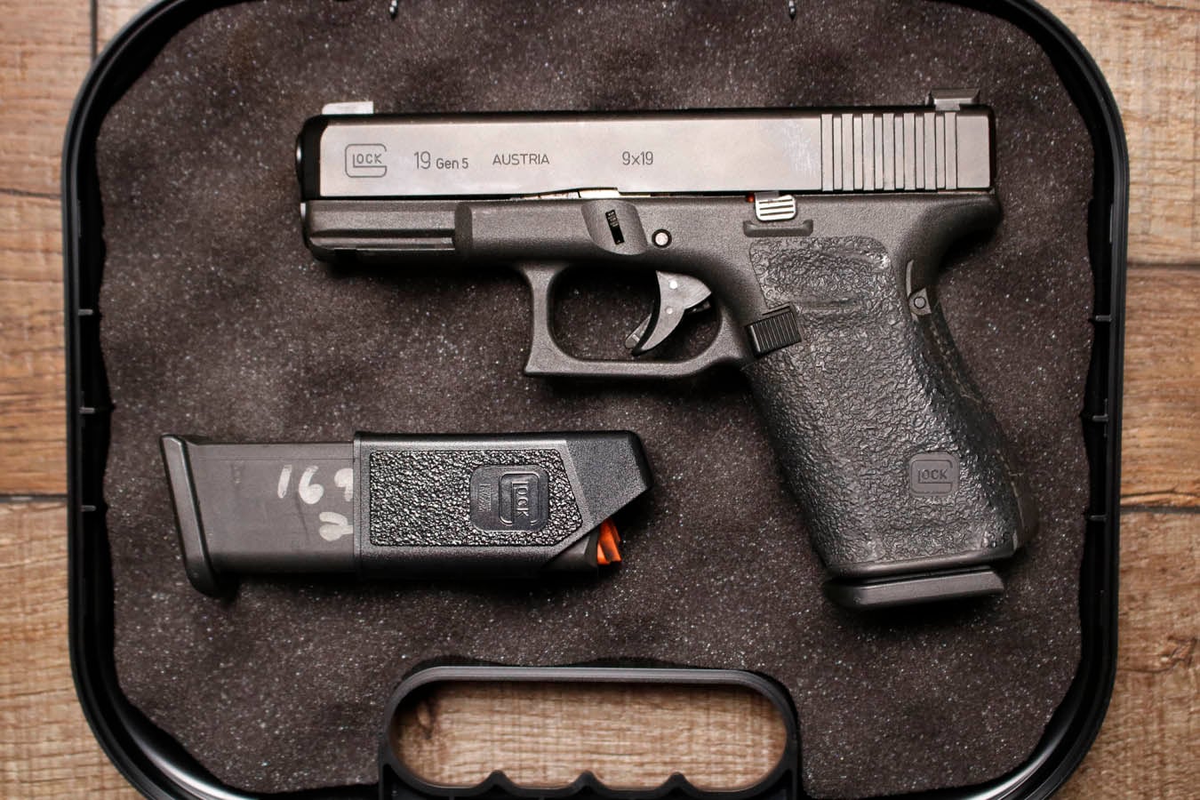 GLOCK 19 Gen 5 9mm Police Trade-In Pistol