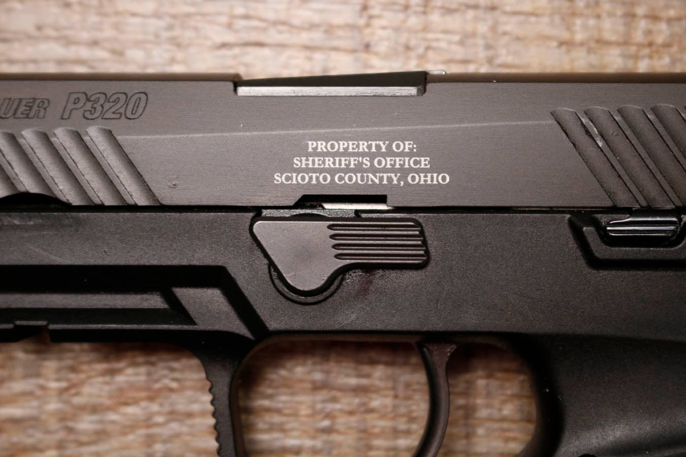 SIG SAUER P320 Carry 9mm Police Trade-In Pistol with Scioto County Sheriffs Office Stamp (Very Good Condition