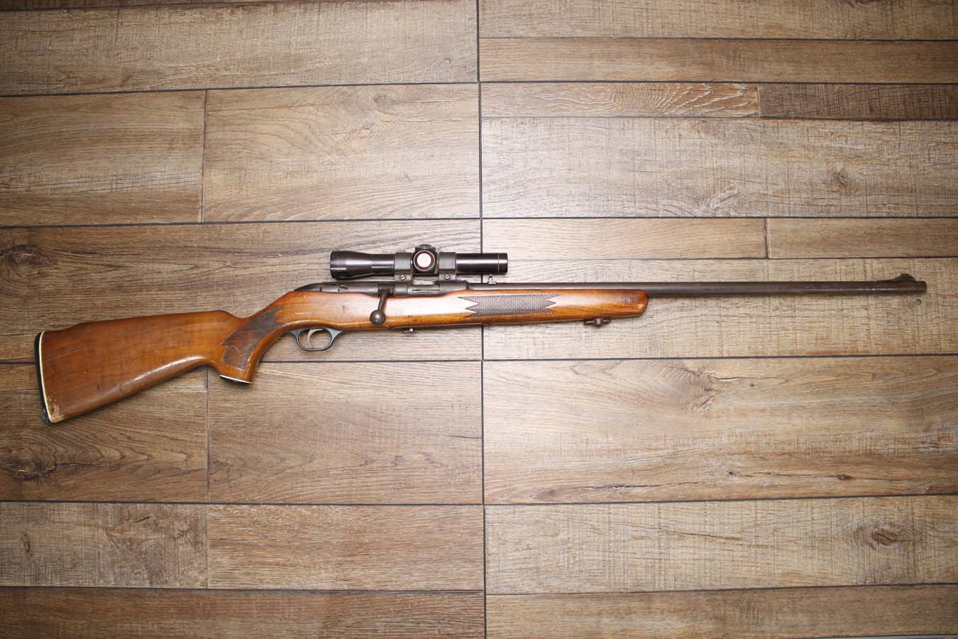 MOSSBERG 640 KD Chuckster 22 WMR Police Trade-In (No Magazine)