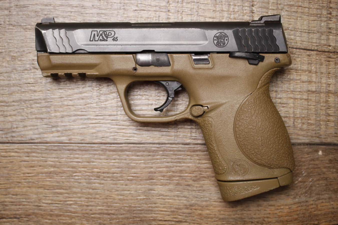 SMITH AND WESSON M&P45 1.0 Compact 45 ACP Police Trade-In Pistol with FDE Frame and Manual Thumb Safety