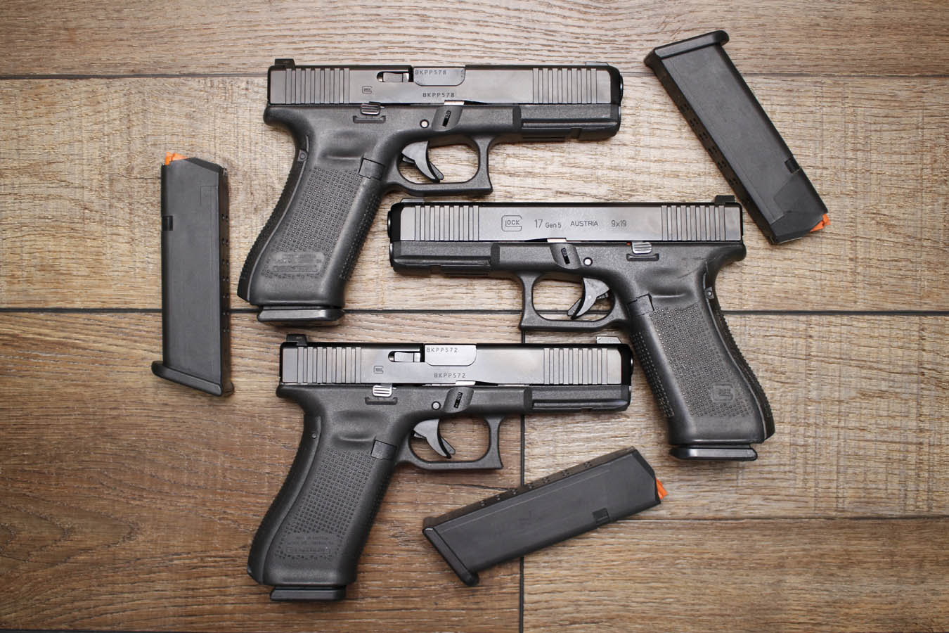 GLOCK 17 Gen 5 9mm (Good Condition) with Night Sights