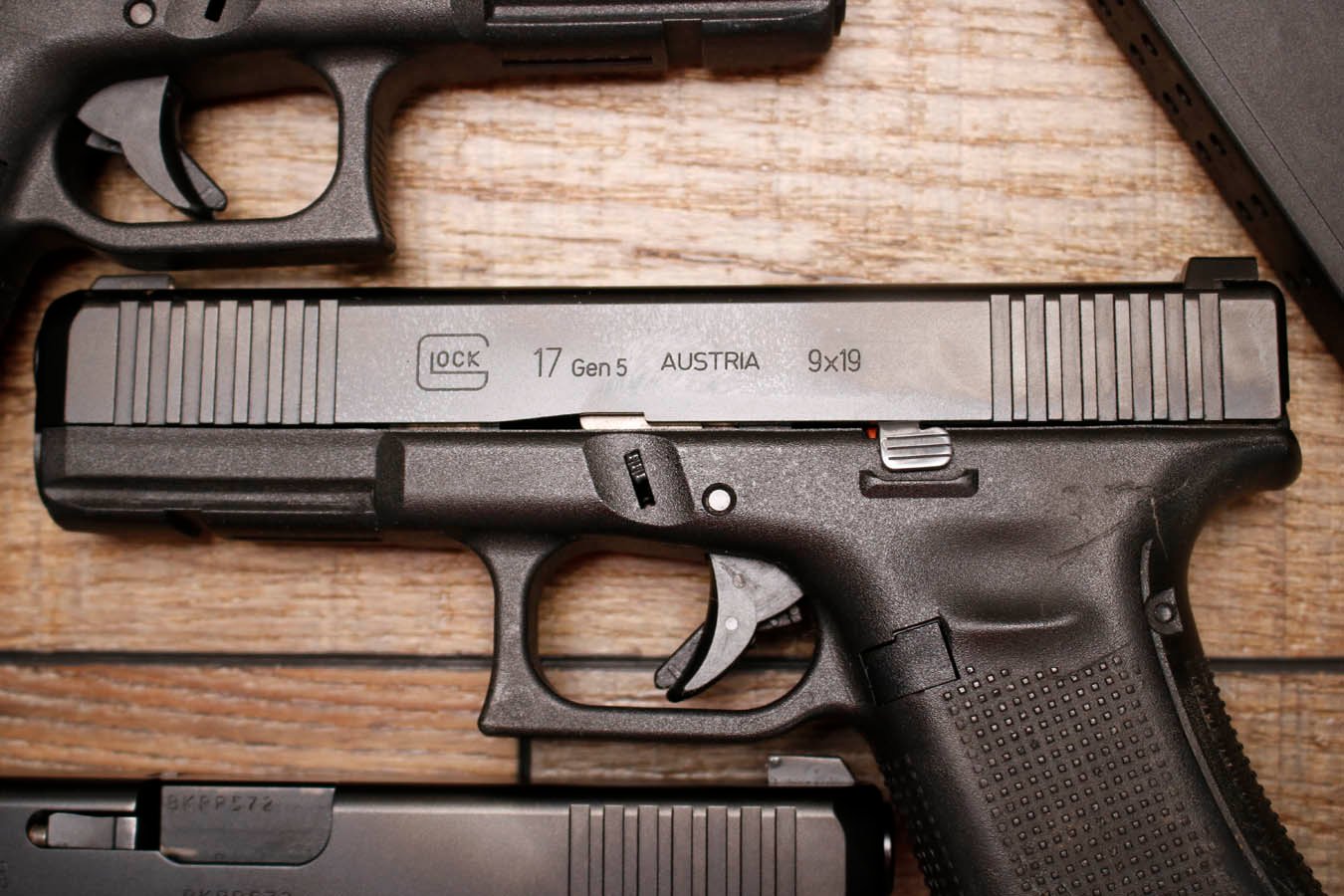 GLOCK 17 Gen 5 9mm (Good Condition) with Night Sights