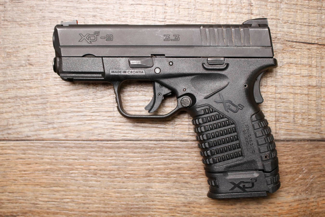 SPRINGFIELD XDS-9 9mm Police Trade-In Pistol with Holster and 4 Magazines