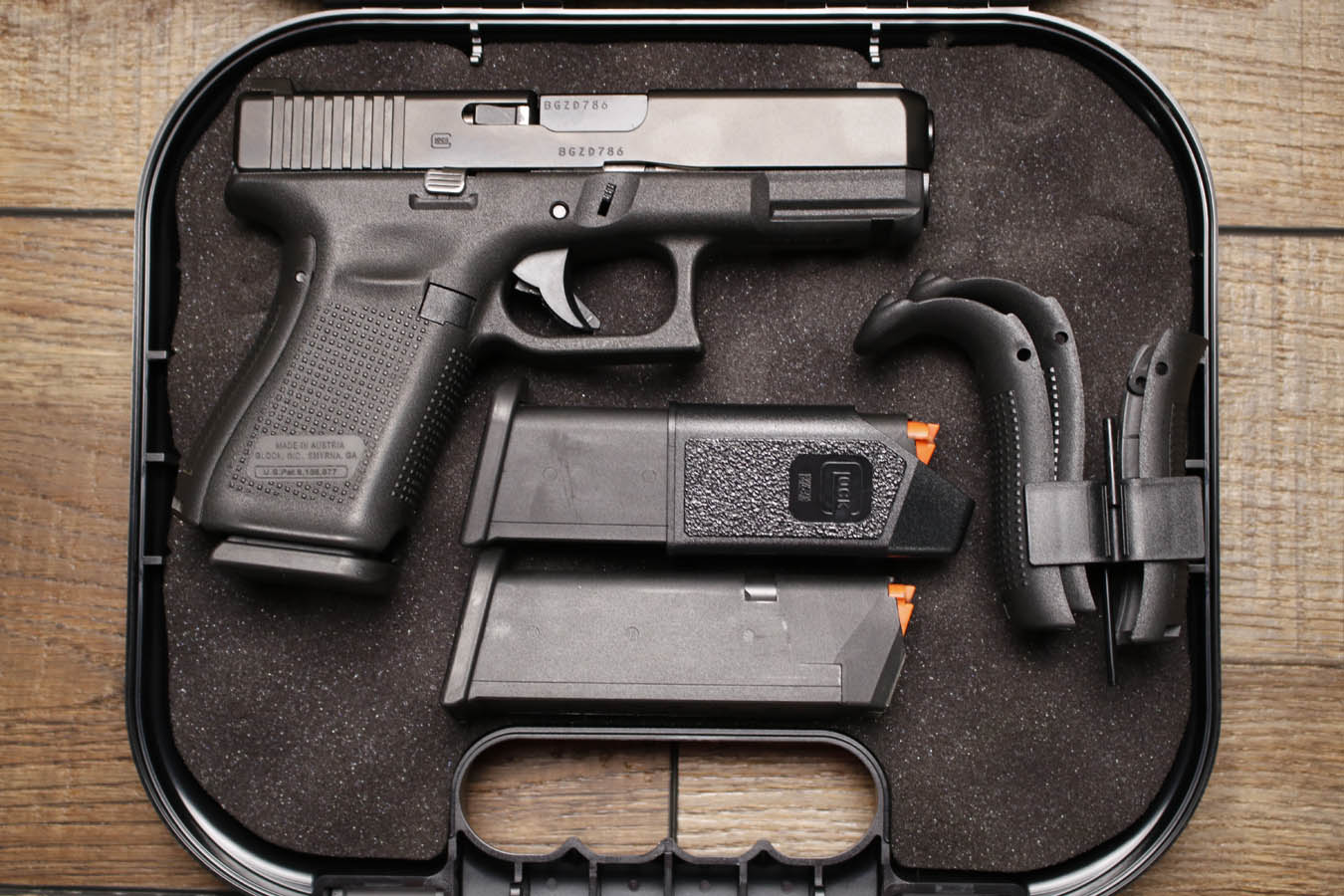 GLOCK 19 Gen 5 9mm Police Trade-In Pistol (Very Good Condition)