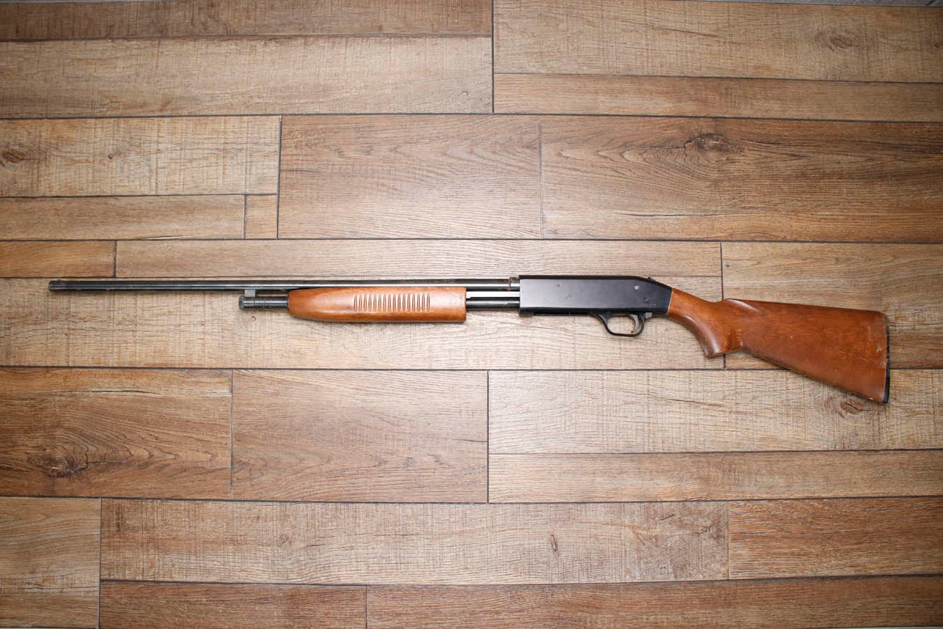 WESTERN FIELD M550ED 410 Bore Police Trade-In Shotgun