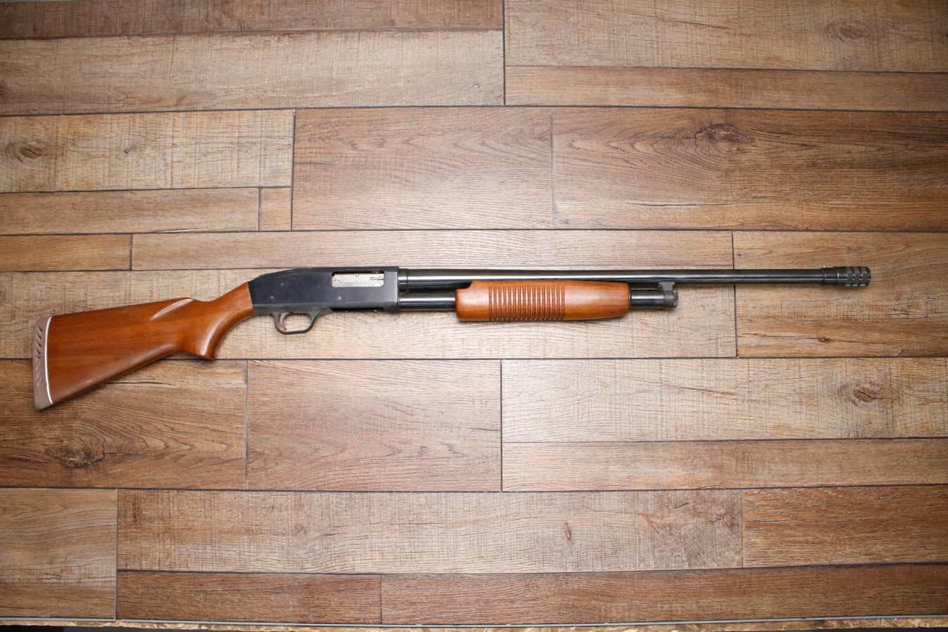 WESTERNFIELD Model 550A 12 Gauge Police Trade-in Pump Shotgun with Wood Furniture