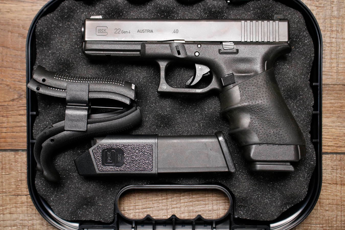 GLOCK 22 Gen 4 40 S&W Police Trade-In Pistol with Two Magazines and Box
