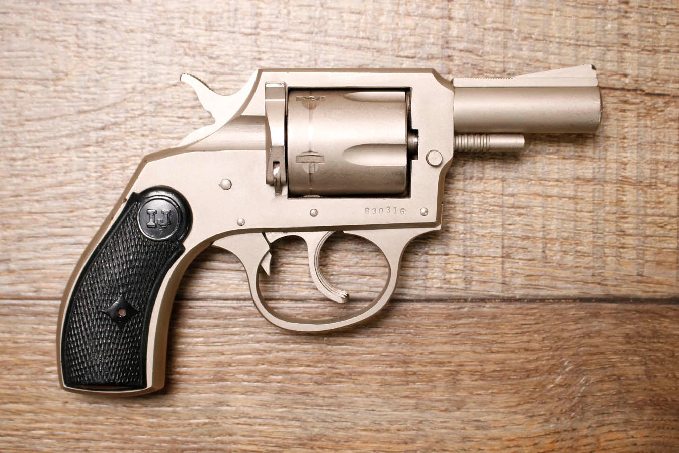 IVER JOHNSON Revolver 32 SW Police Trade-In Revolver