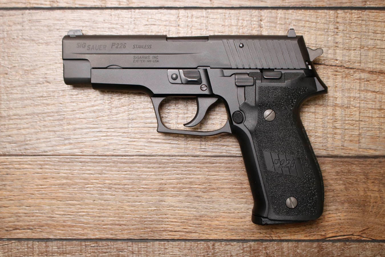 SIG SAUER P226 40 S&W Police Trade-In Pistol