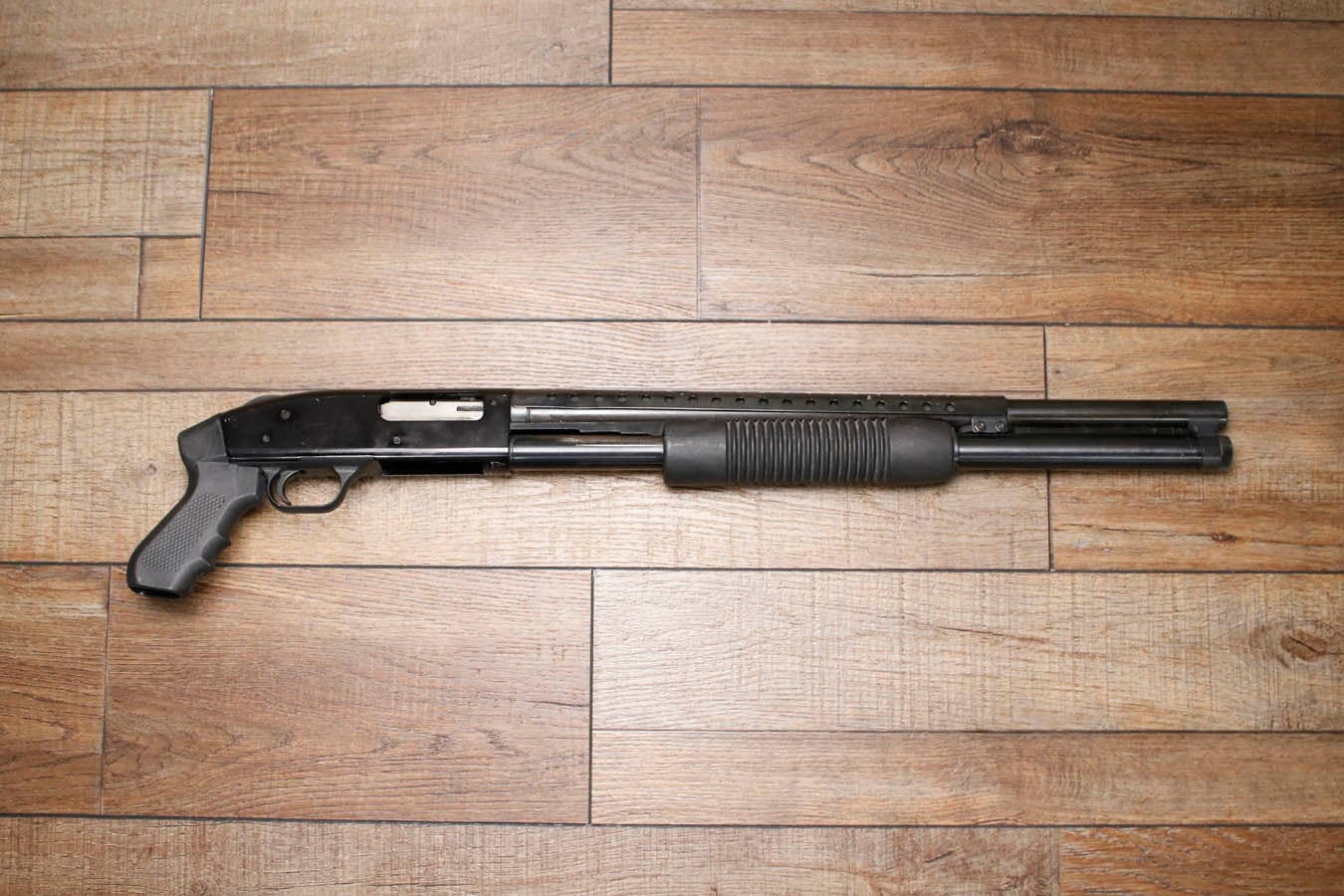 MOSSBERG 500A 12GA Police Trade-In Shotgun with Heat Shield and Pistol Grip