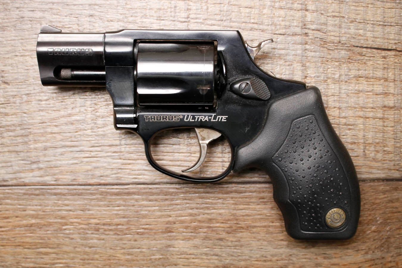 TAURUS 85 Ultra-Lite 38 SPL Police Trade-In Revolver