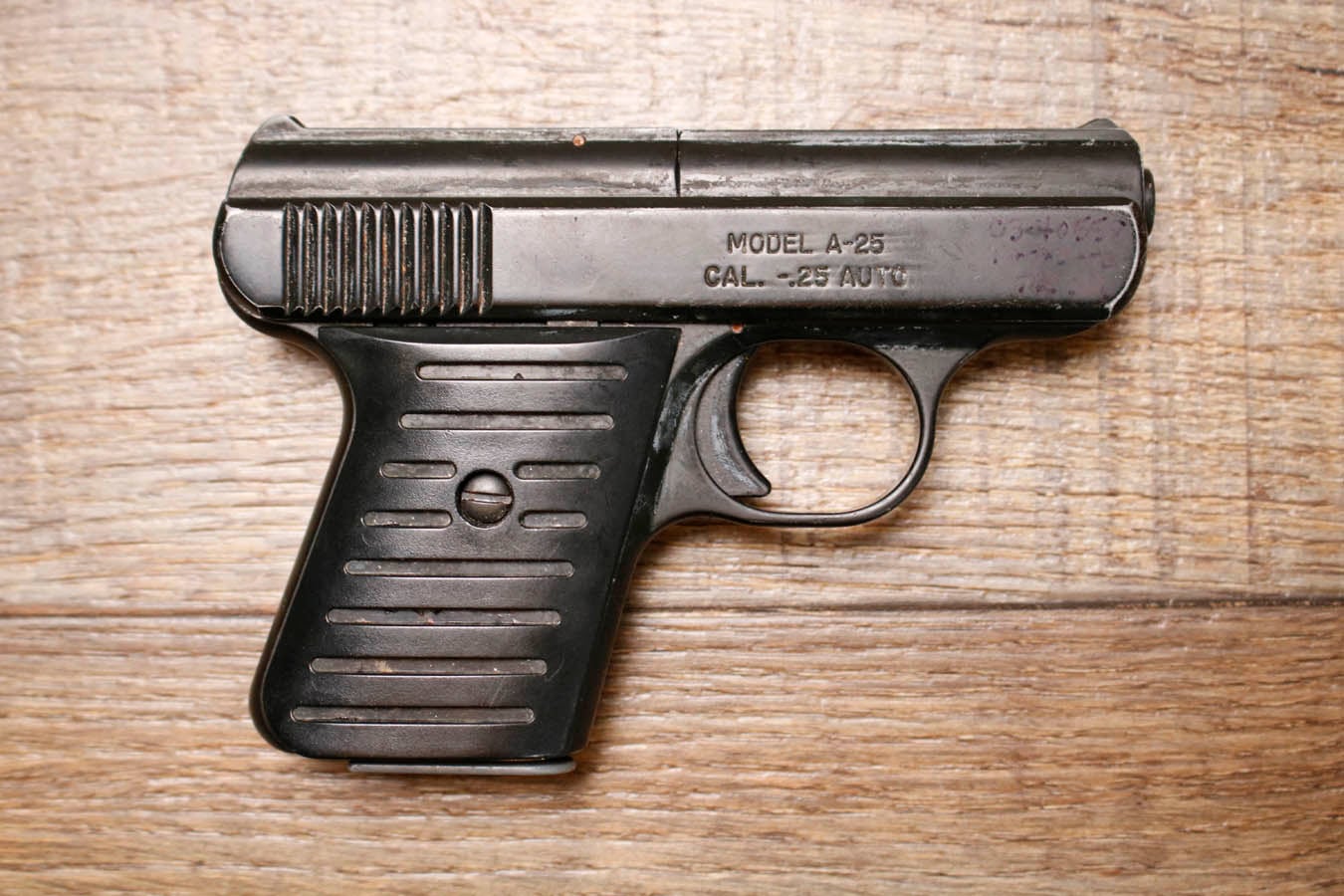 SUNDANCE A-25 25 ACP Police Trade-In Pistol