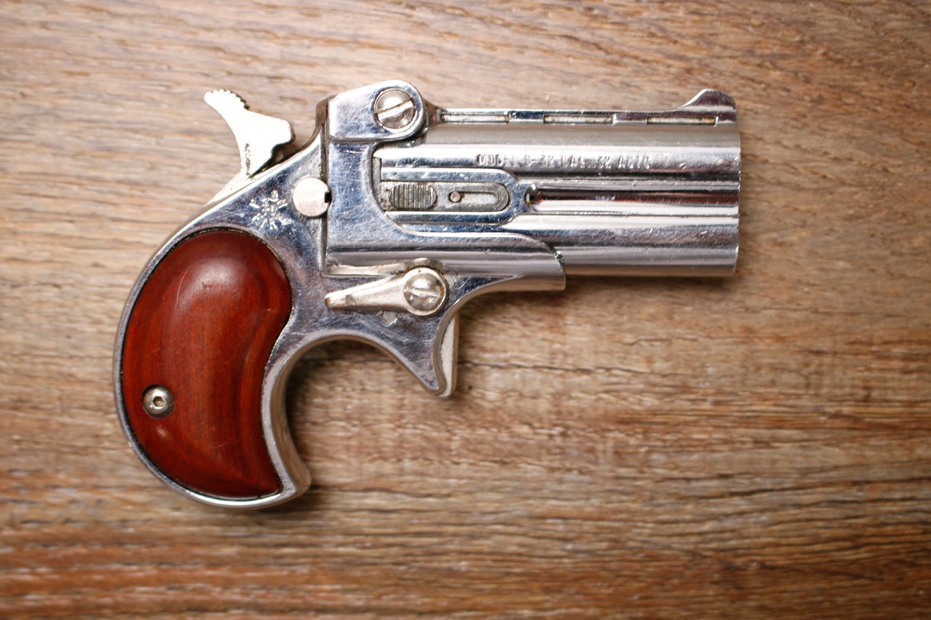 DAVIS INDUSTRIES D-32 32 ACP Police Trade-In Derringer