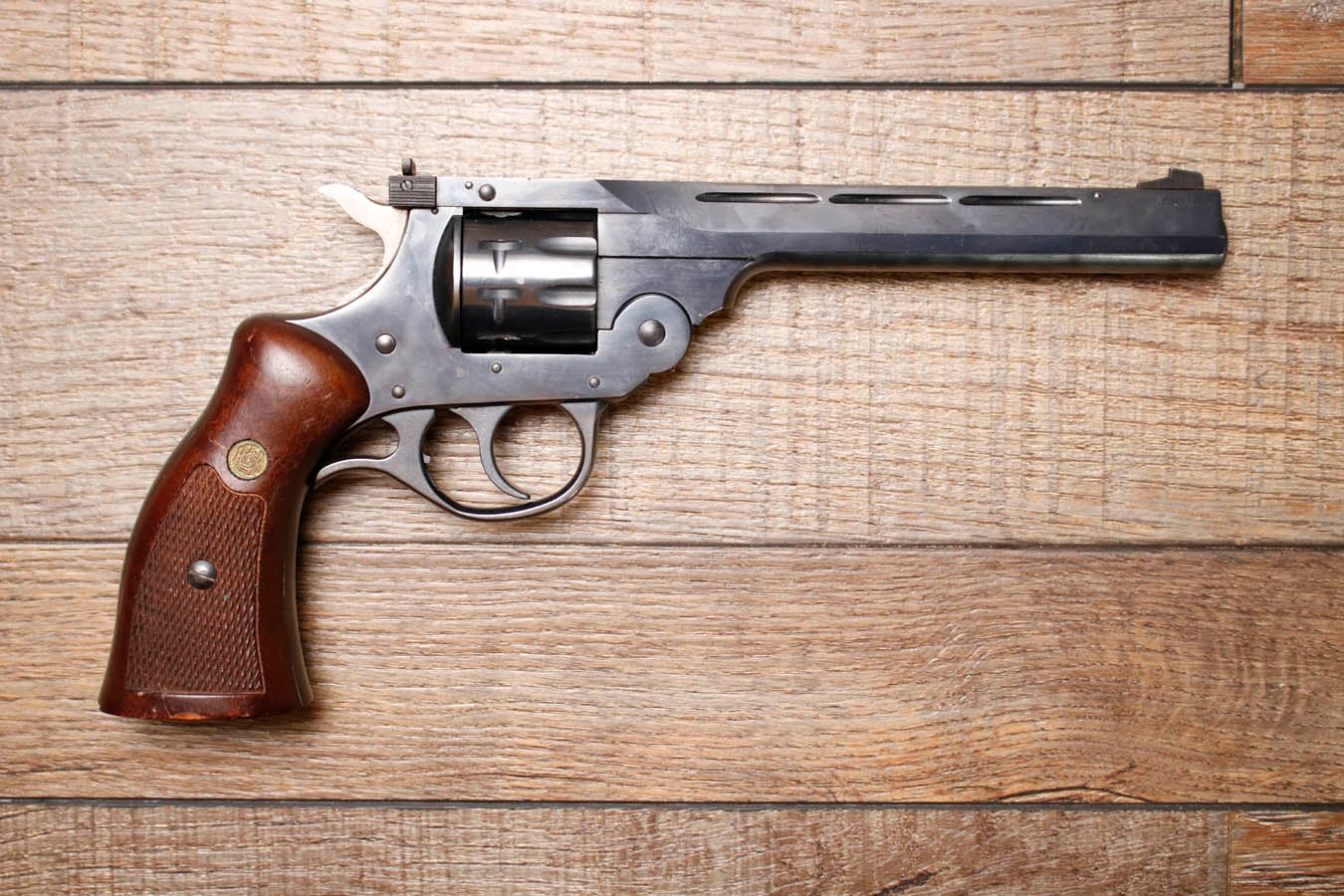 H AND R Model 999 Sportsman .22 LR Top-Break Used 9-Shot Revolver