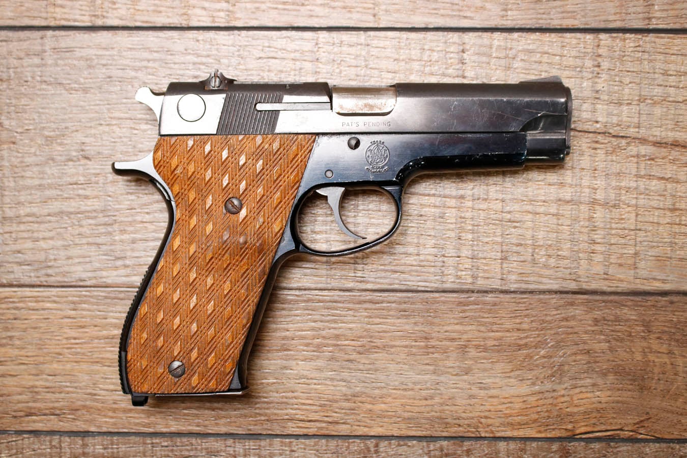 SMITH AND WESSON Model 39-2 9mm Police Trade-In Pistol