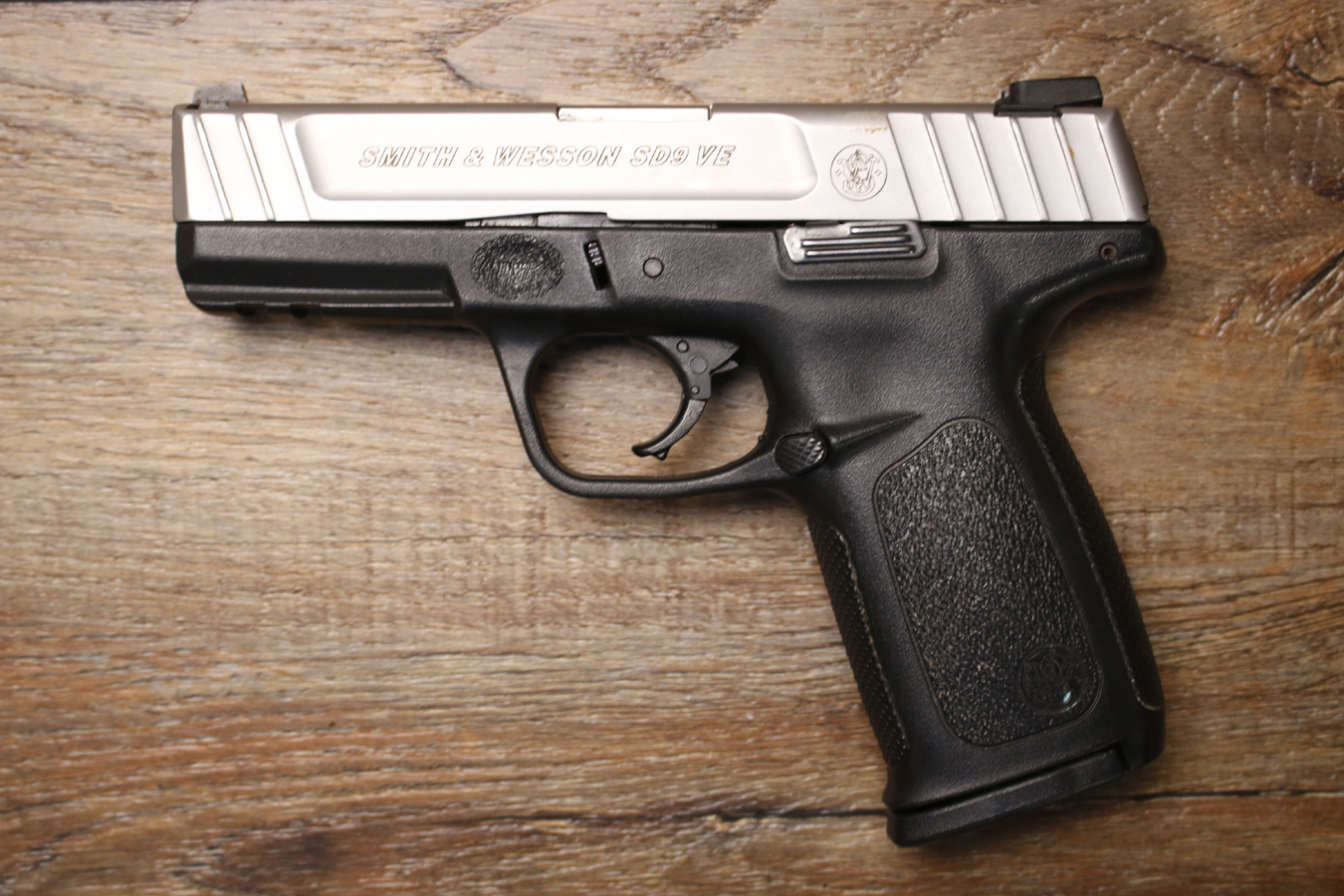SMITH AND WESSON SD9VE 9mm Police Trade-In Pistol