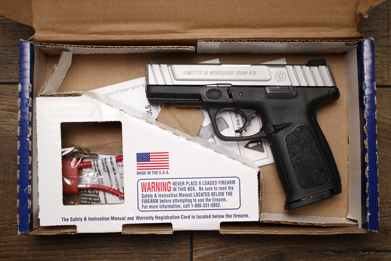 SMITH AND WESSON SD9VE 9mm Police Trade-In Pistol with Original Box