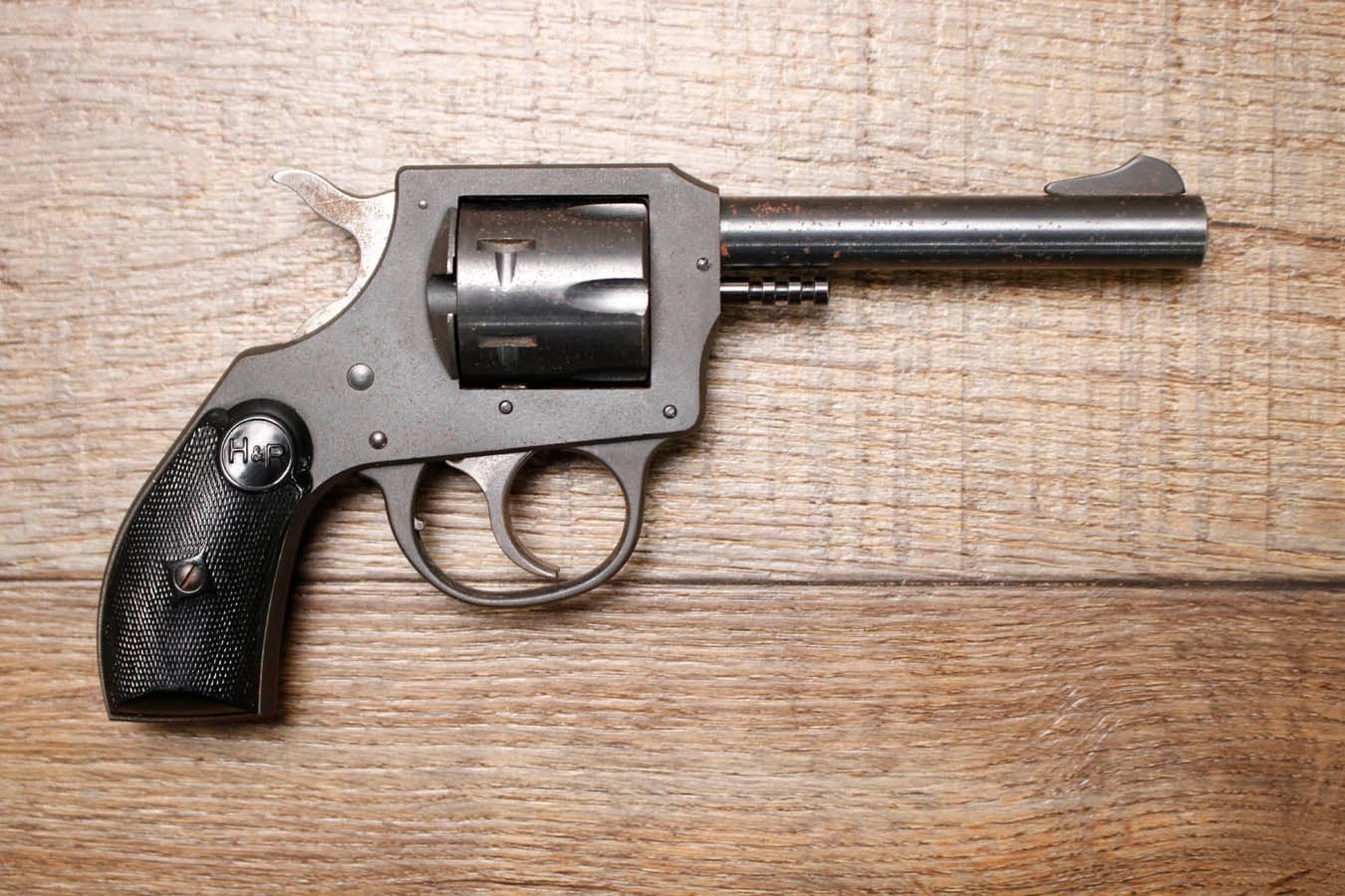 H AND R 622 22LR Police Trade-In Revolver