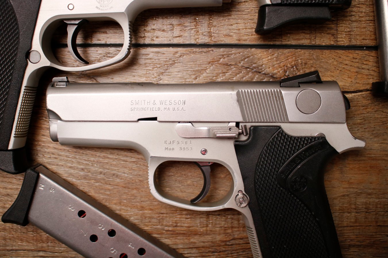 SMITH AND WESSON 3953 9mm Police Trade-In Pistol